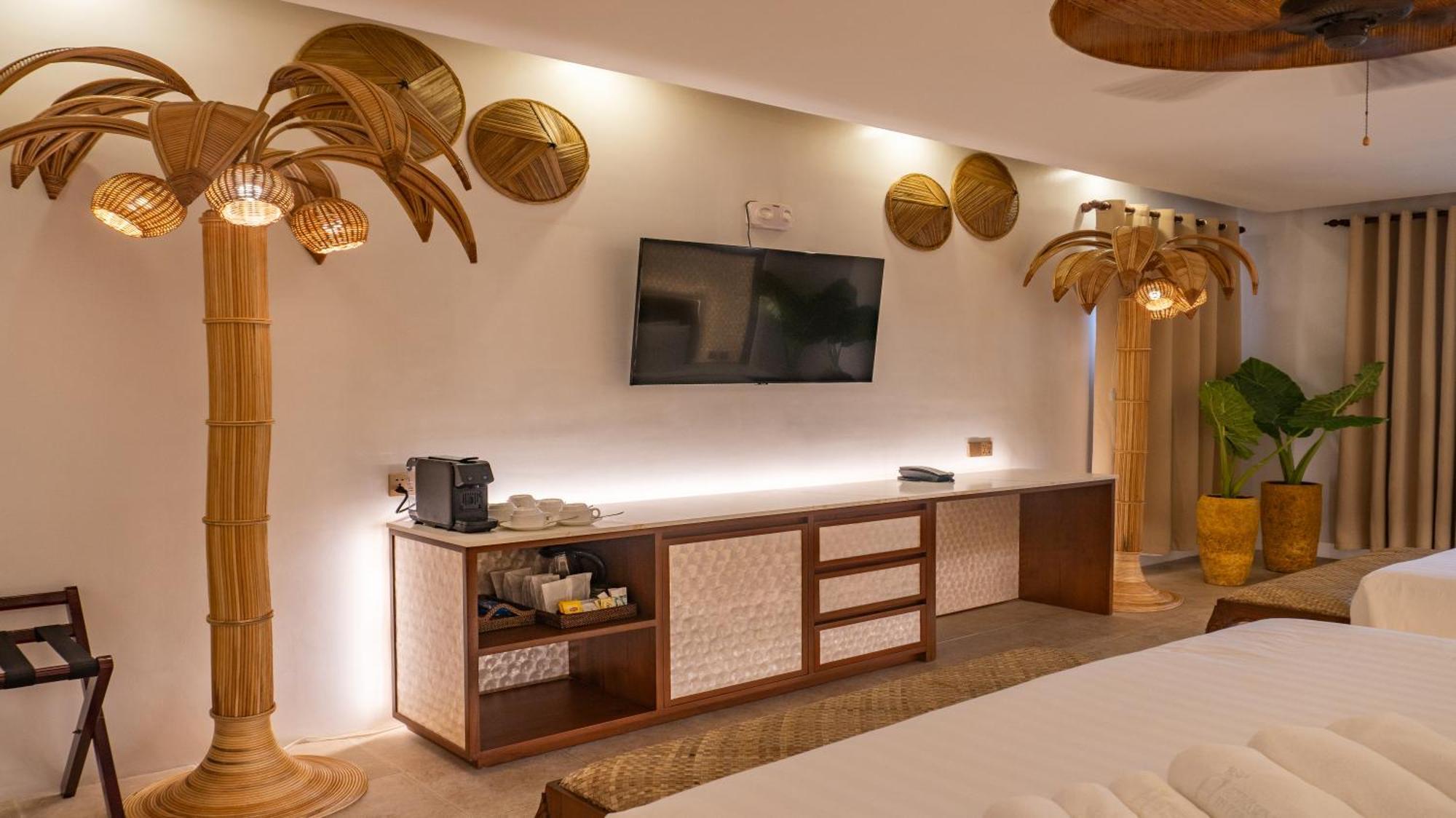 Ambassador In Paradise Balabag  Exterior photo A room at the resort